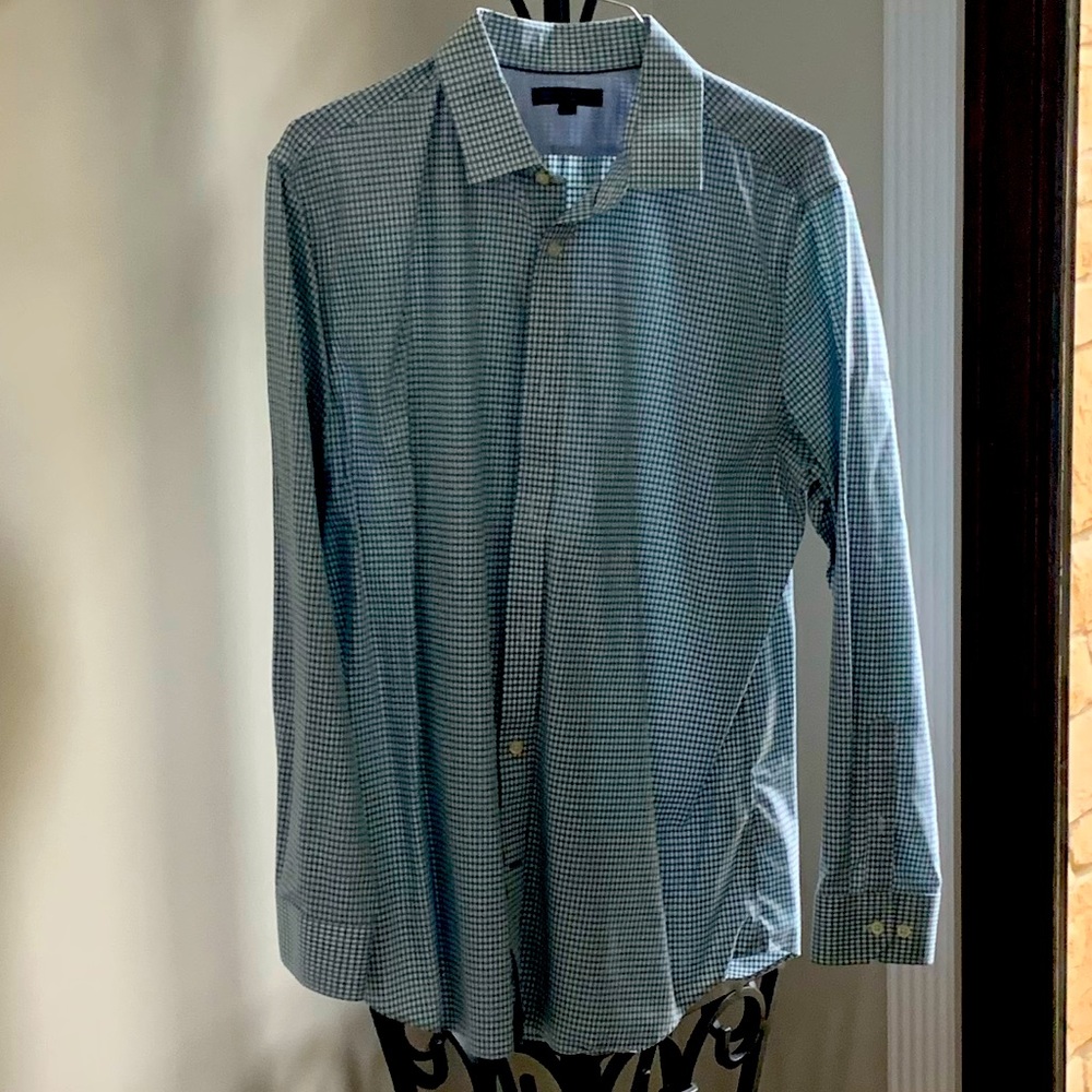 Banana Republic Non iron Tailored Fit shirt